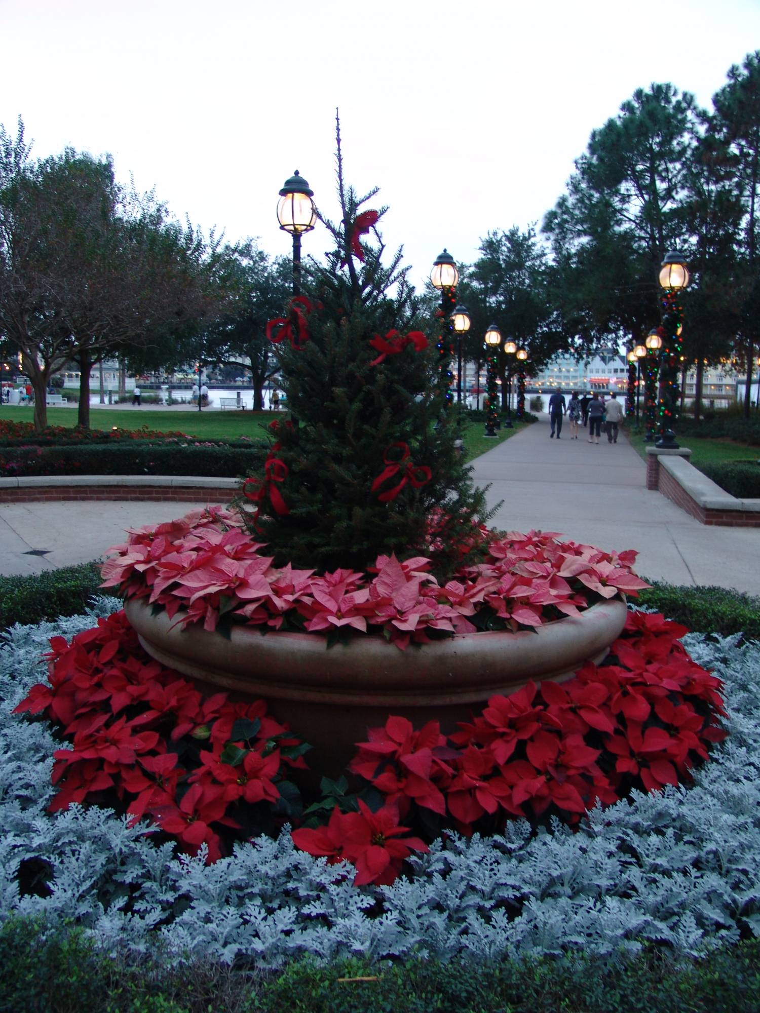 Celebrate the holiday season at Walt Disney World |PassPorter.com
