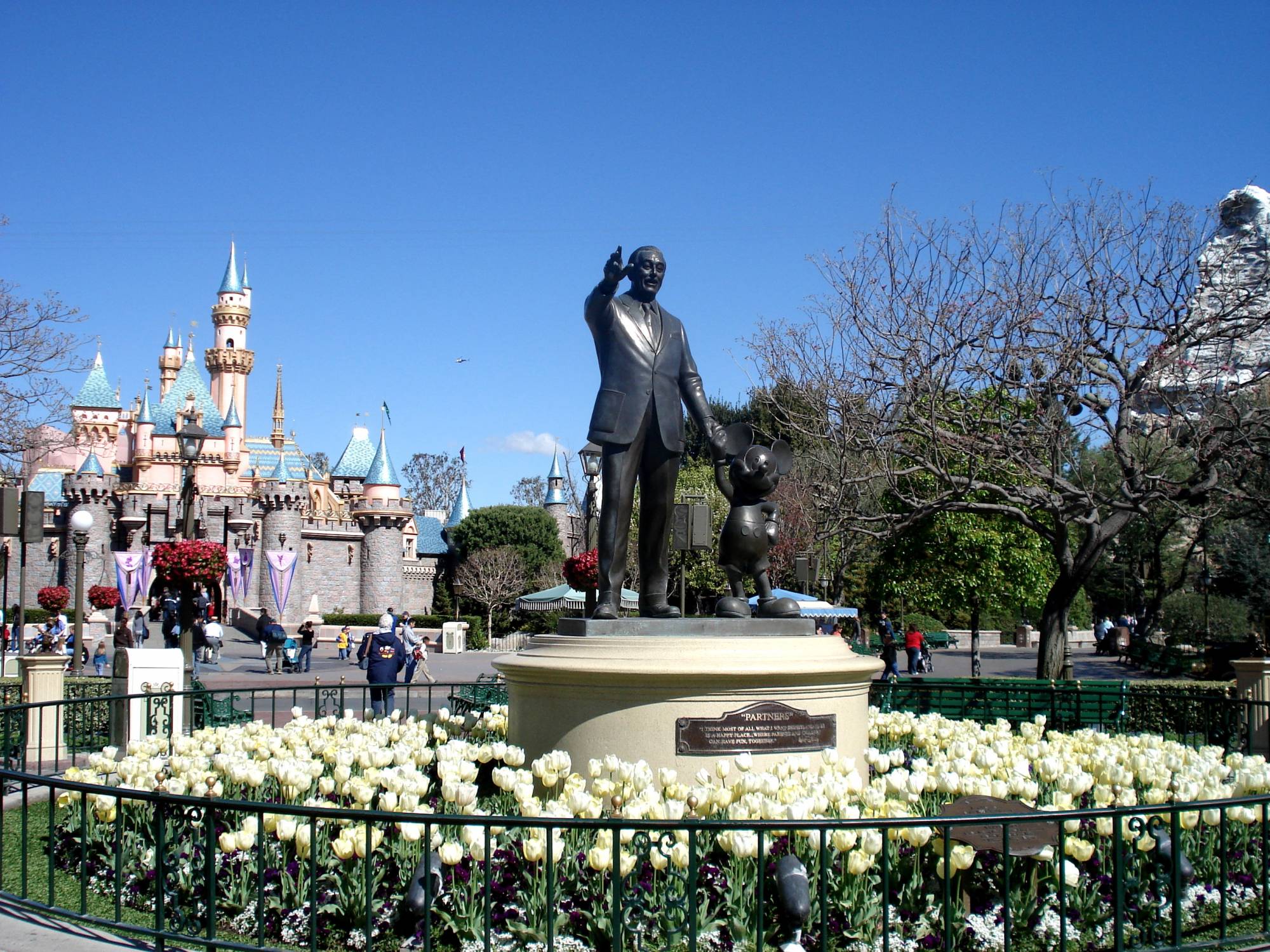 Touring Disneyland, the 'original' Magic Kingdom | PassPorter.com