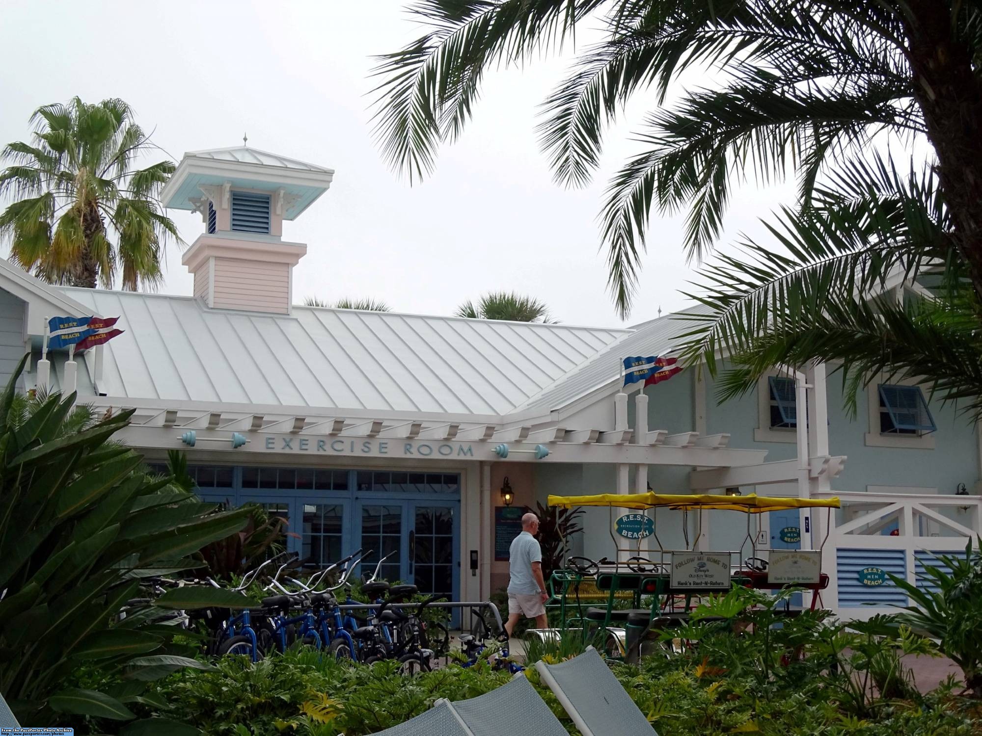 Compare Disney's Old Key West Resort and Disney's Saratoga Springs Resort | PassPorter.com
