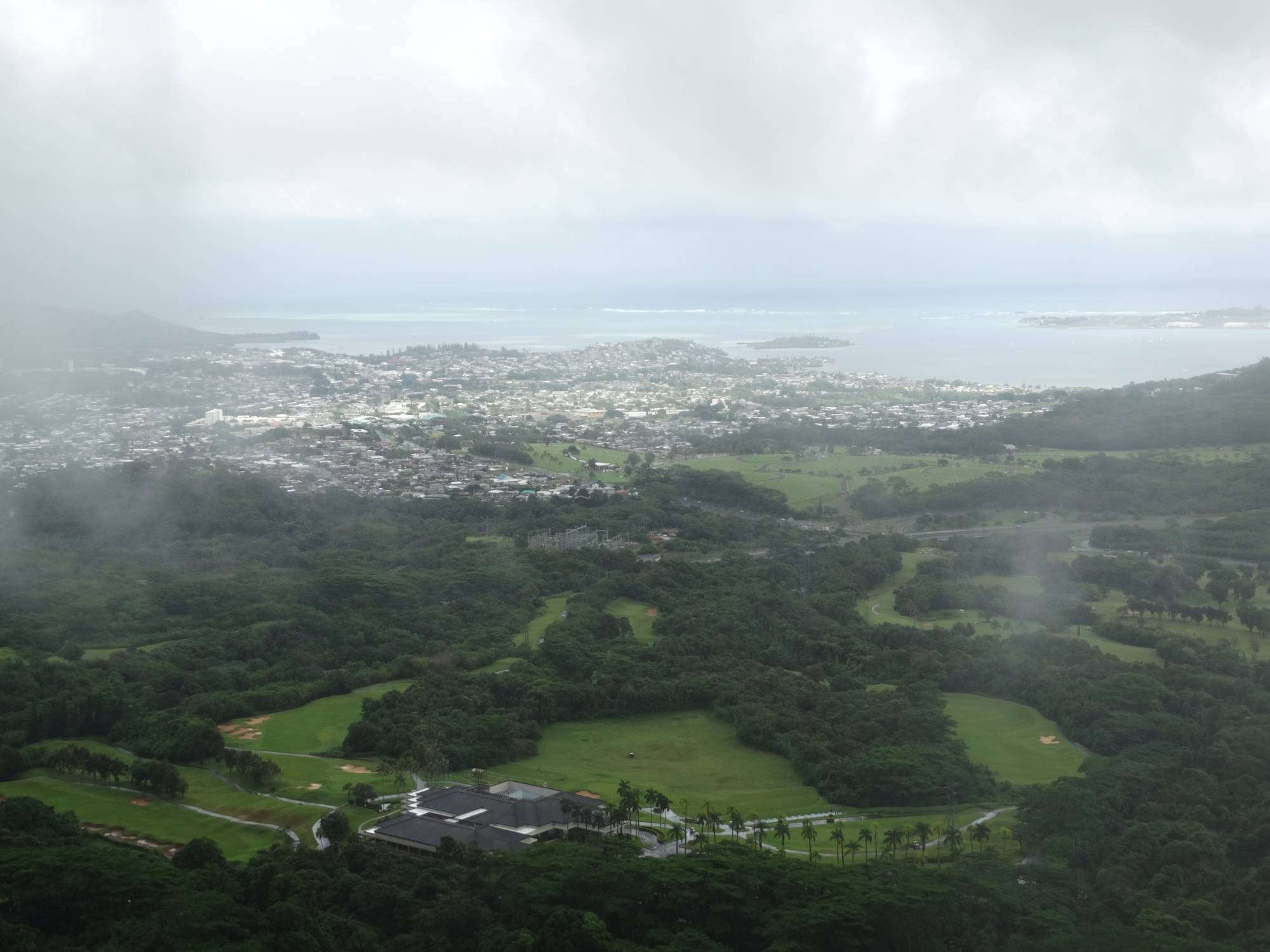 Explore the east coast of Oahu while visiting Aulani | PassPorter.com