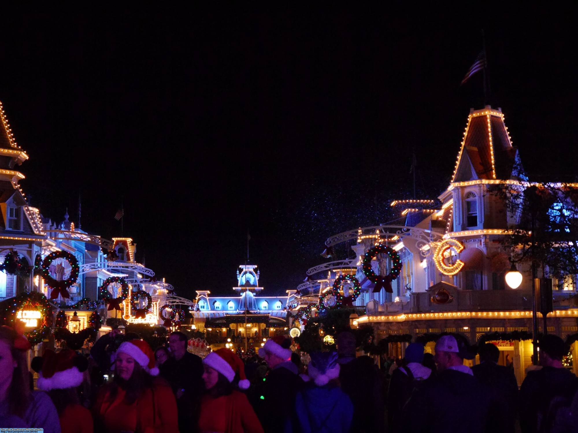 Enjoy Mickey's Very Merry Christmas Party at the Magic Kingdom | PassPorter.com