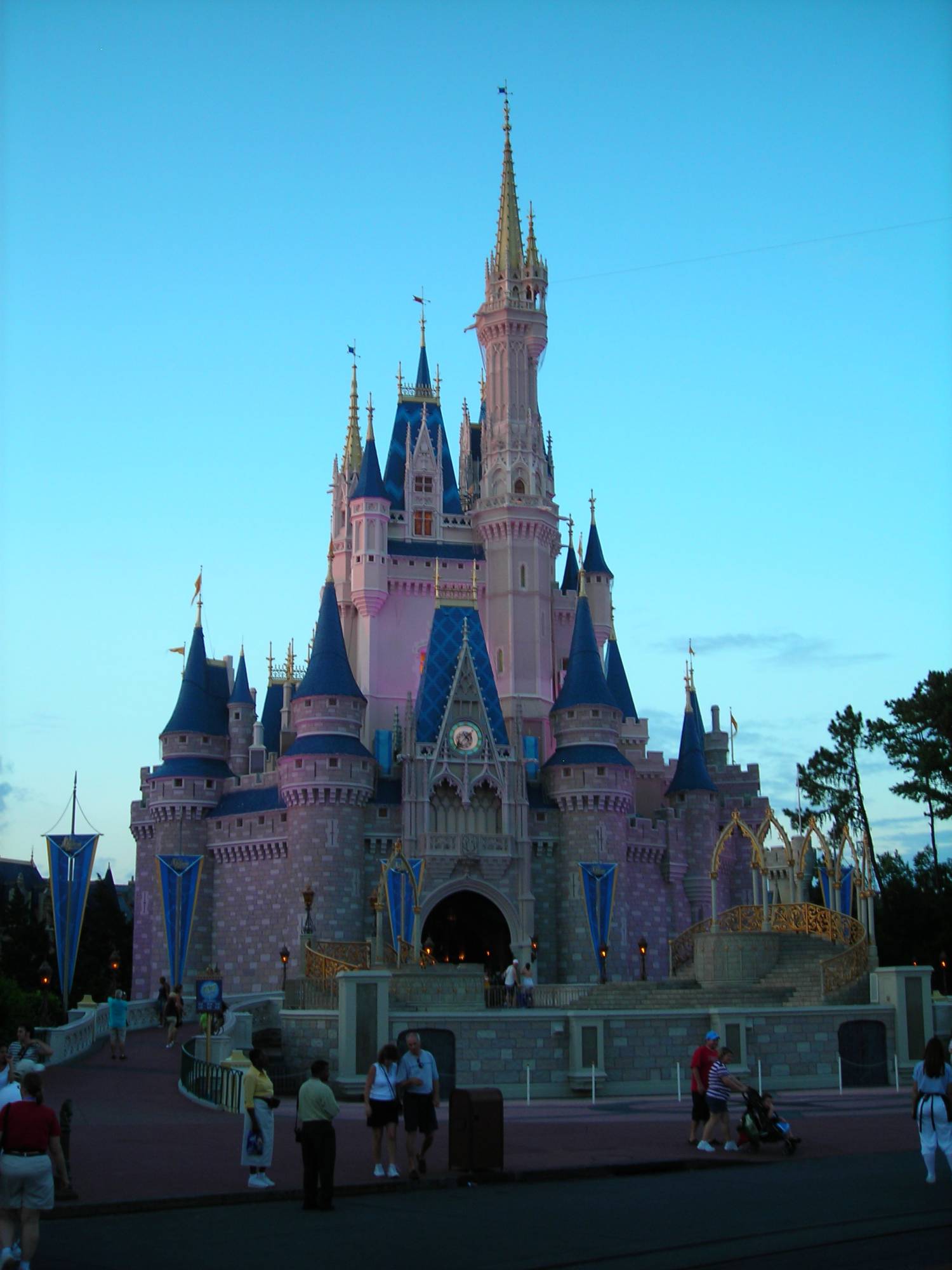 Discover the secrets of Walt Disney World on the Backstage Magic Tour |PassPorter.com