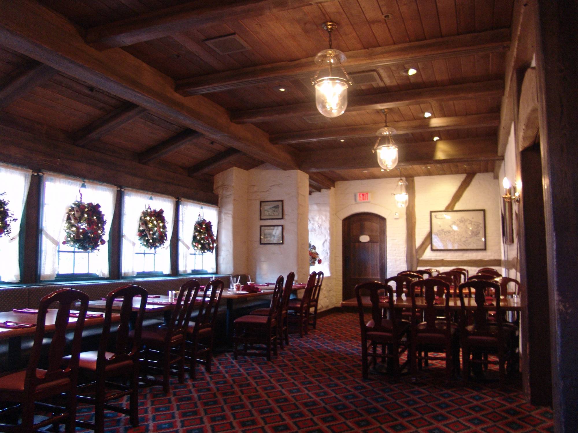Enjoy breakfast with the Princesses at Akershus in Epcot | PassPorter.com