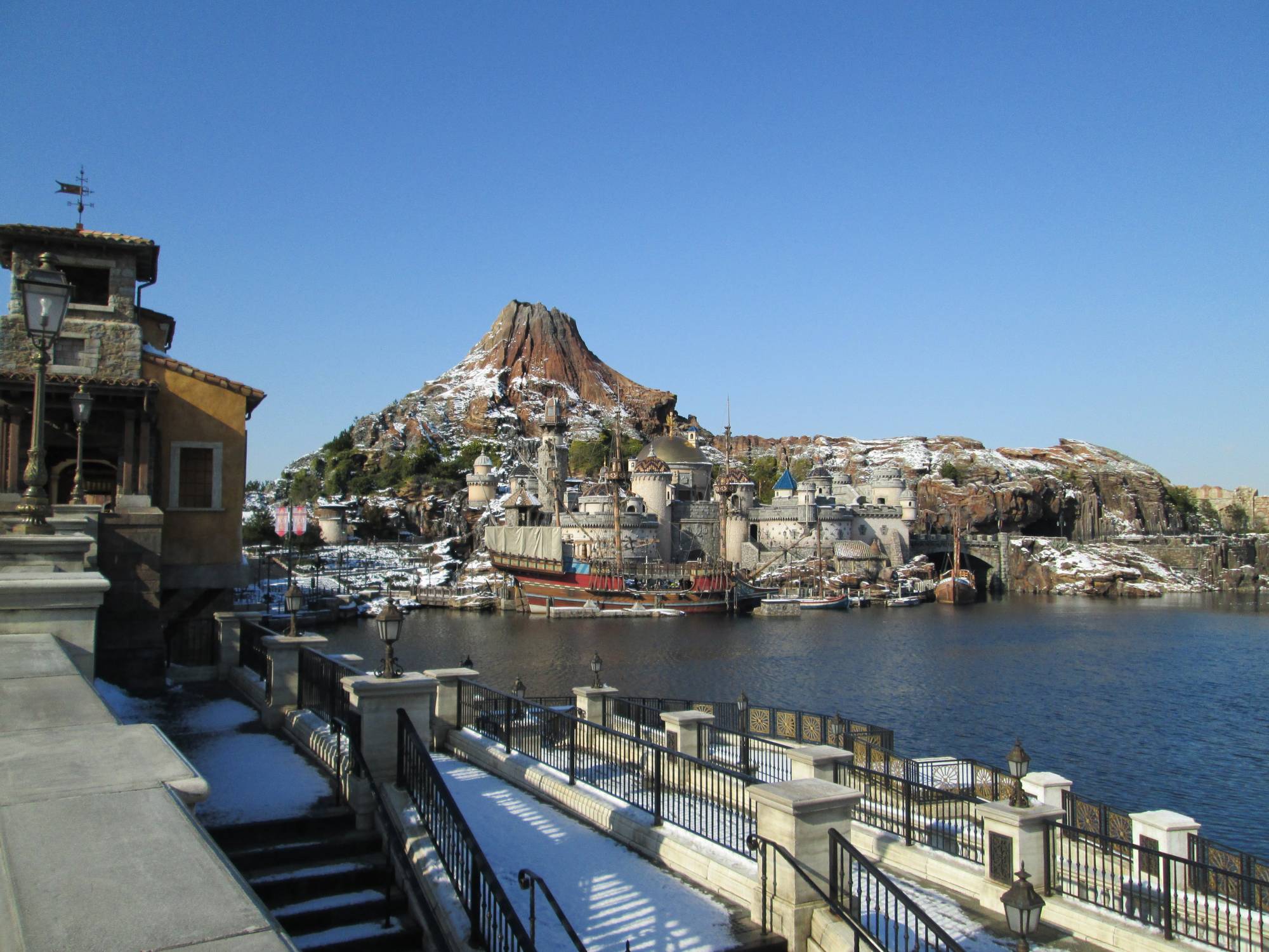 Learn more about getting to the Tokyo Disney Resort | PassPorter.com